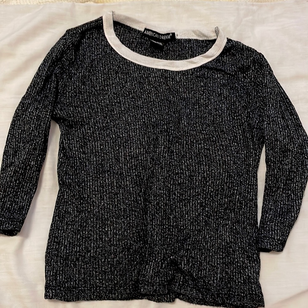 American dream black & white long sleeve crop top
